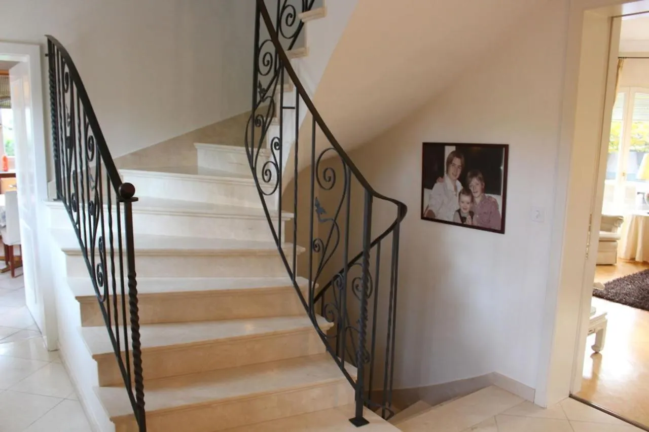 جنيفا Villa Paradise سويسرا